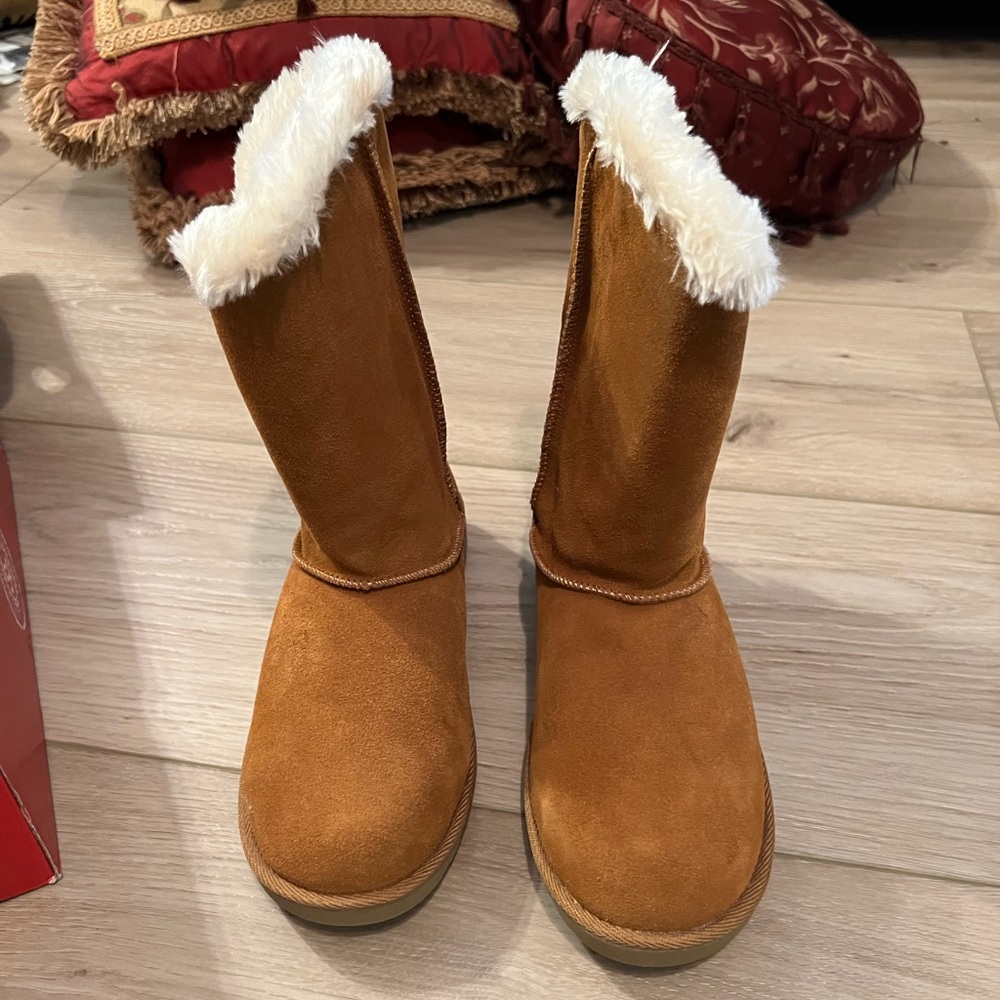 Women’s Chesnut Boots